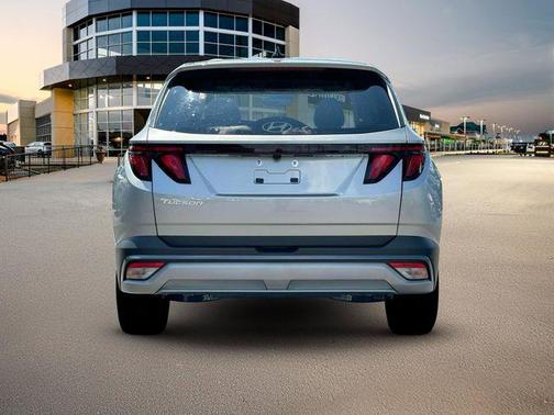 2025 Hyundai TUCSON SE