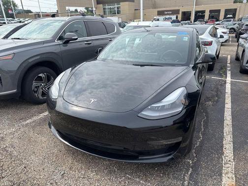 2022 Tesla Model 3 Standard Range