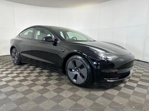 2022 Tesla Model 3 Standard Range