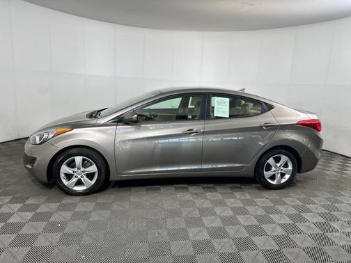 2011 Hyundai ELANTRA GLS