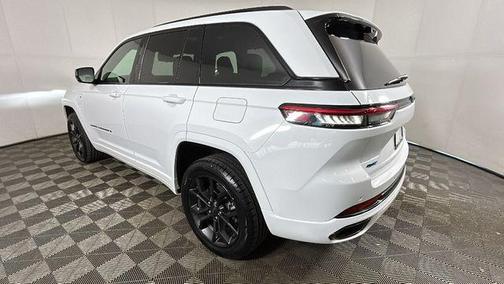 Bright White Clearcoat 2024 Jeep Grand Cherokee 4xe Anniversary Edition