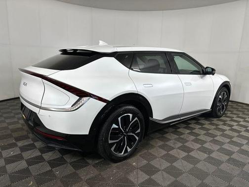 2023 Kia EV6 Wind
