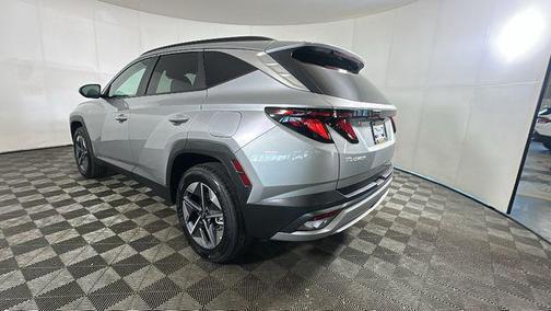 Shimmering Silver 2026 Hyundai TUCSON SEL