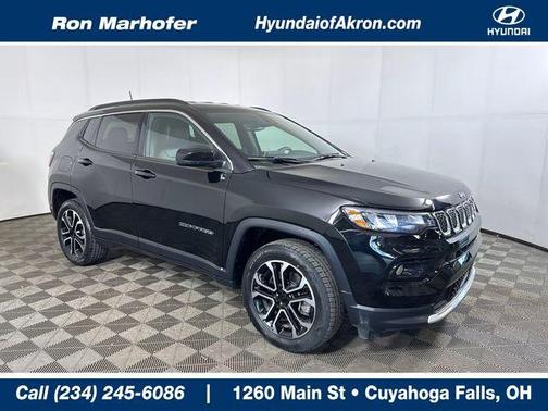 Diamond Black Crystal Pearlcoat 2024 Jeep Compass Limited