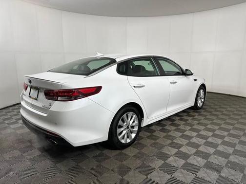 2018 Kia Optima S