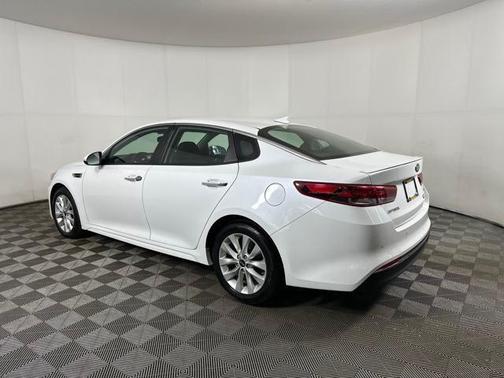 2018 Kia Optima S