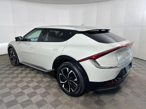2023 Kia EV6 Wind