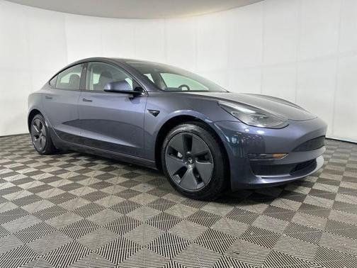 2023 Tesla Model 3 Standard Range