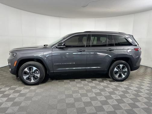 2022 Jeep Grand Cherokee 4xe Base