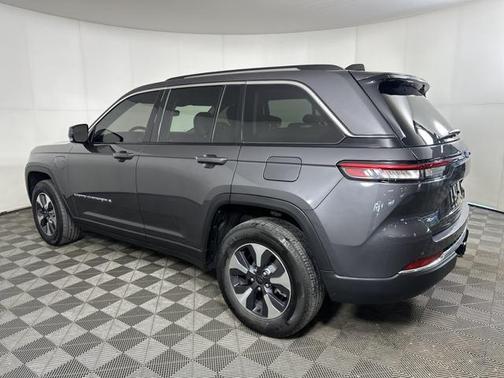 2022 Jeep Grand Cherokee 4xe Base