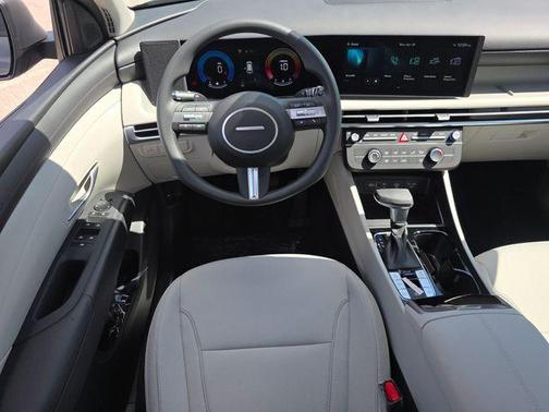 Hampton Gray 2026 Hyundai TUCSON SE