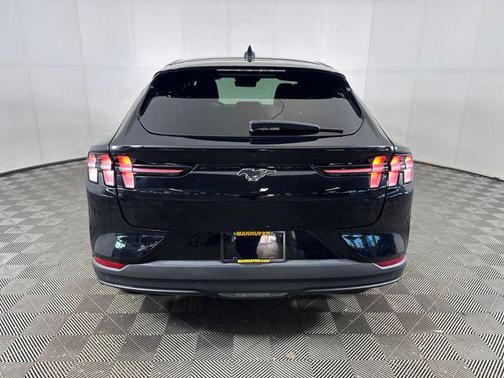 2022 Ford Mustang Mach-E Select