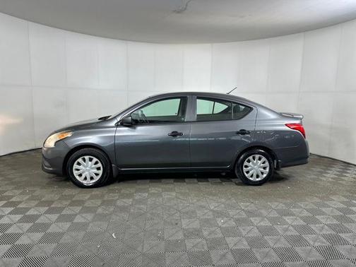 2017 Nissan Versa 1.6 S+