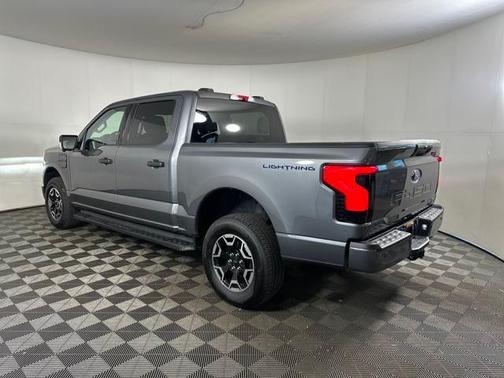 2023 Ford F-150 Lightning XLT