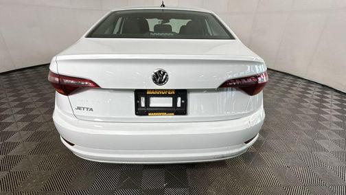Pure White 2019 Volkswagen Jetta 1.4T SE