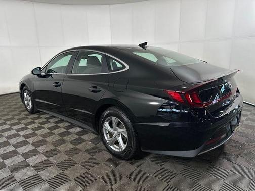 2023 Hyundai SONATA SE