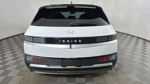 Atlas White 2025 Hyundai IONIQ 5 SEL
