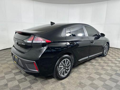 2021 Hyundai IONIQ EV SE