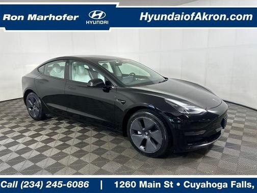 2022 Tesla Model 3 Standard Range