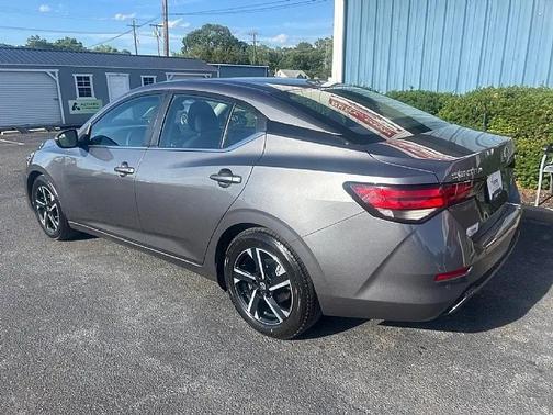 Gun Metallic 2024 Nissan Sentra SV