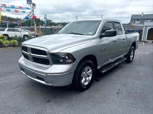 2017 RAM 1500 SLT