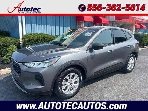 Carbonized Gray Metallic 2025 Ford Escape Active