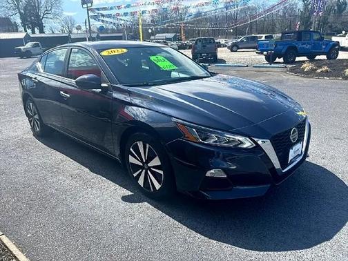 2022 Nissan Altima 2.5 SV