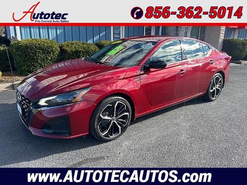 2023 Nissan Altima SR FWD