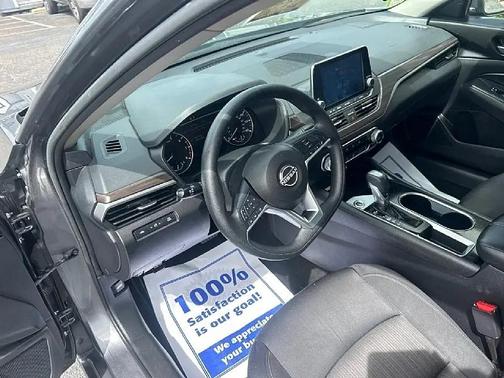 Gun Metallic 2024 Nissan Altima 2.5 SV