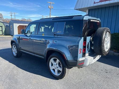 2020 Land Rover Defender 110 SE