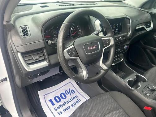 Summit White 2022 GMC Terrain SLE