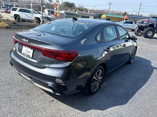 2022 Kia Forte LXS
