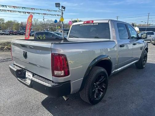 Not Specified 2024 RAM 1500 Classic Warlock Crew Cab 4x2 5'7' Box