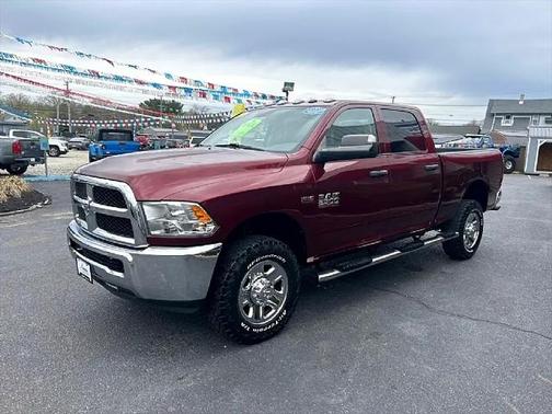 2018 RAM 2500 Tradesman Crew Cab 4x4 6'4' Box