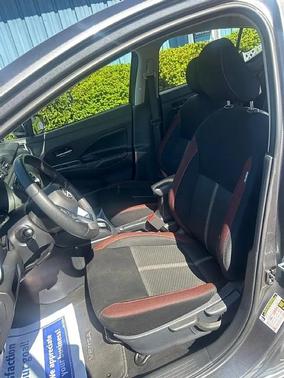 Gun Metallic 2024 Nissan Versa 1.6 S