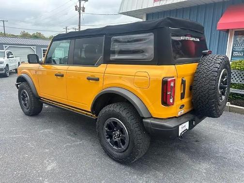 Cyber Orange Metallic Tricoat 2021 Ford Bronco Badlands