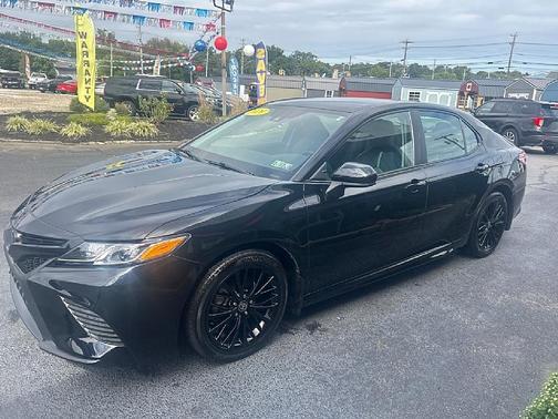 2020 Toyota Camry SE