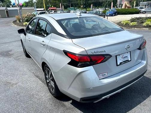 2021 Nissan Versa 1.6 SV