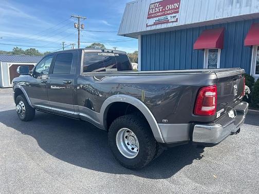 2019 RAM 3500 Laramie Crew Cab 4x4 8' Box