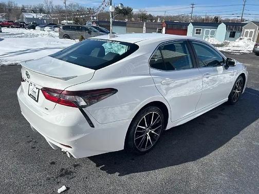 2023 Toyota Camry SE