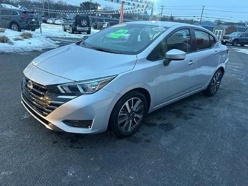 2023 Nissan Versa 1.6 SV