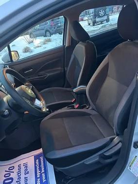 2023 Nissan Versa 1.6 SV