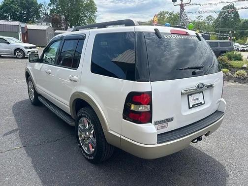 White 2010 Ford Explorer Eddie Bauer