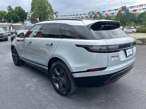 Hakuba Silver Metallic 2025 Land Rover Range Rover Velar P250 SE R-Dynamic
