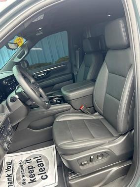 2025 Chevrolet Suburban 4WD Z71