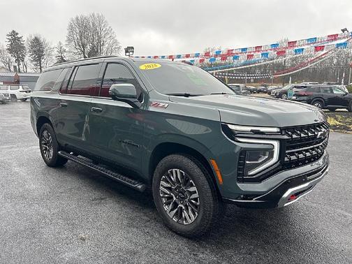 2025 Chevrolet Suburban 4WD Z71