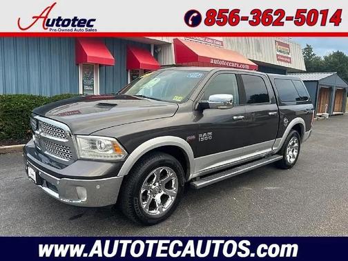 Granite Crystal Metallic Clearcoat 2015 RAM 1500 Laramie