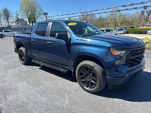 Northsky Blue Metallic 2022 Chevrolet Silverado 1500 Custom