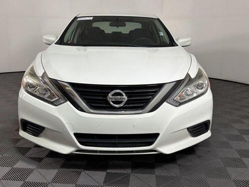 Glacier White 2018 Nissan Altima 2.5 S