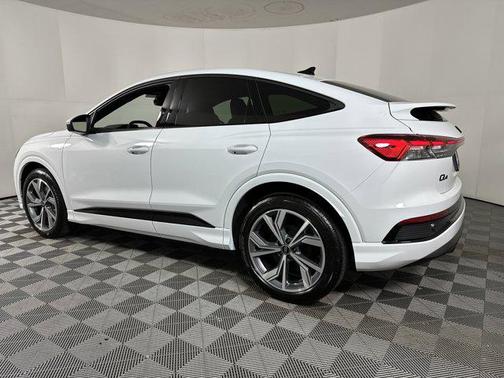 2025 Audi Q4 e-tron Sportback Premium Plus 55 quattro